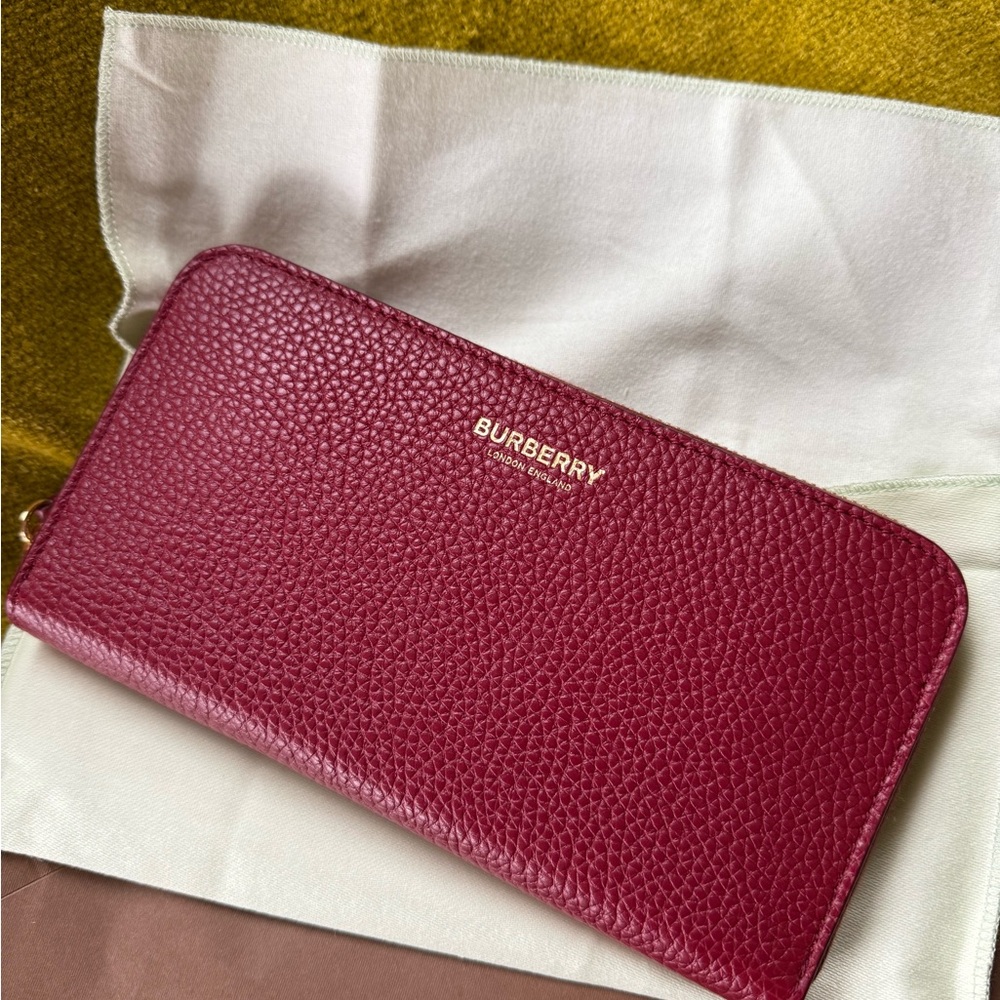 Burberry Burgundy Leather Wallet NWT